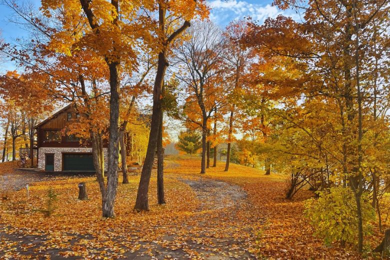 Top 7 Reasons to Stay in a Smoky Mountain Cabin This Fall